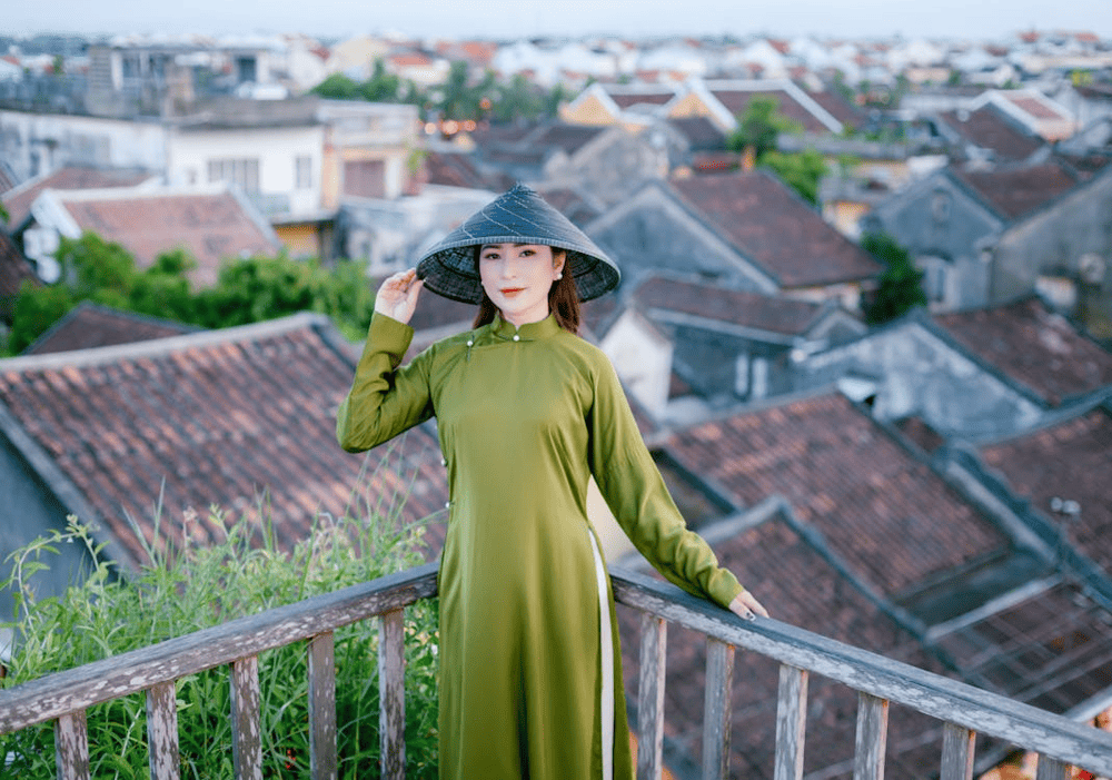 Visitors have the chance to create a bespoke Ao Dai in Hoi An (Source: Pexels)